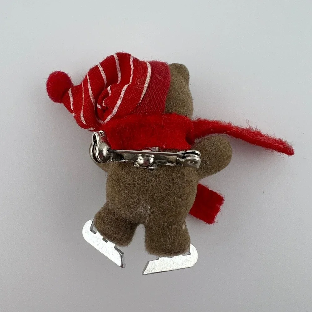 Vintage Flocked Teddy Bear Ice‎ Skater Brooch Red Scarf Winter Hat Pin 2